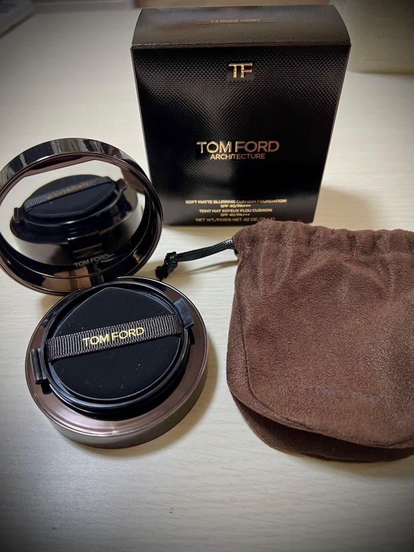 TOM FORD トムフォードクッションファンデーション　1.3ヌードアイボリー