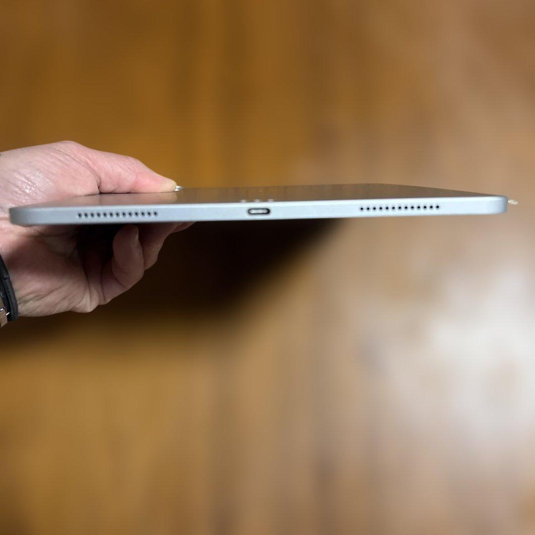 Apple iPad Pro 11インチ 第２世代　若干訳アリ