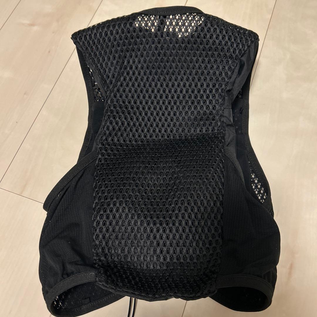 SALOMON ACTIVE SKIN メッシュベスト レディース