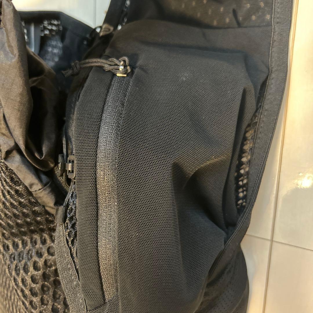SALOMON ACTIVE SKIN メッシュベスト レディース