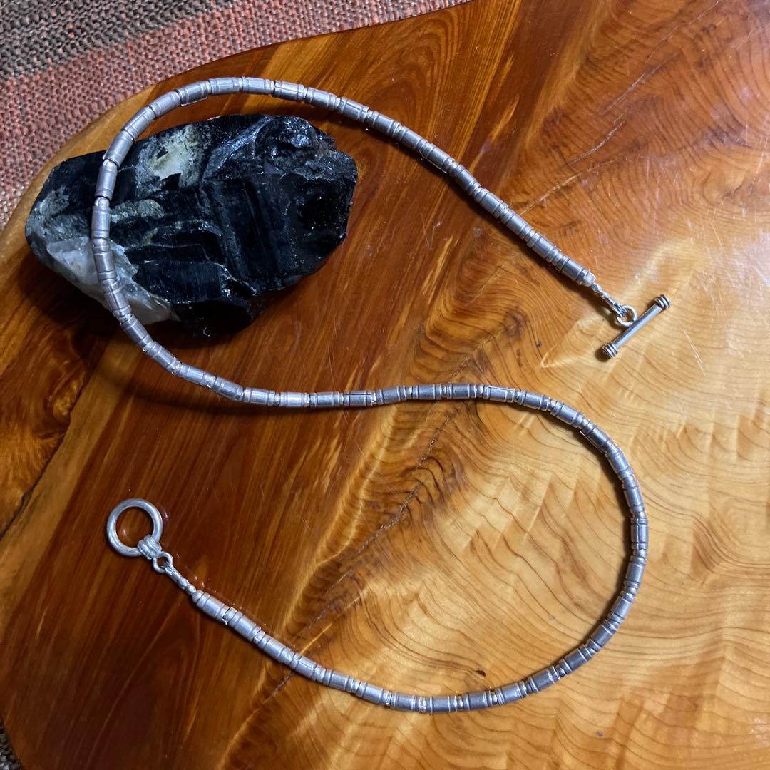 カレンシルバー　シンプルなチューブビーズのネックレス　46.5cm