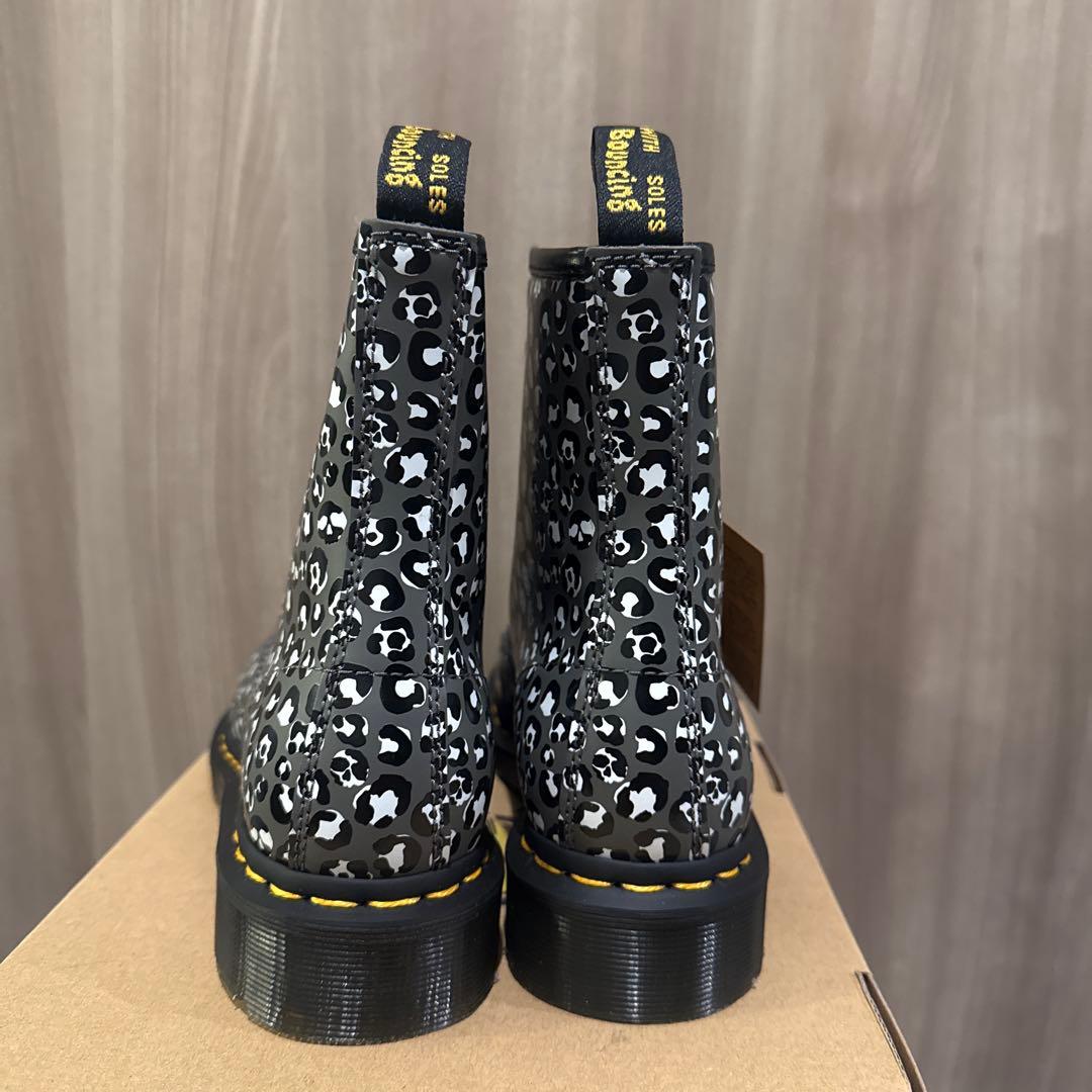 新品　未使用　Dr. Martens ブーツ　UK4