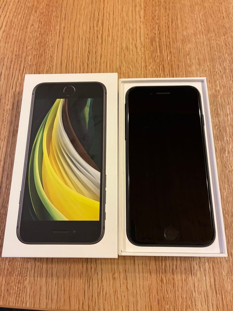 iPhone SE第2世代　SIMロックあり