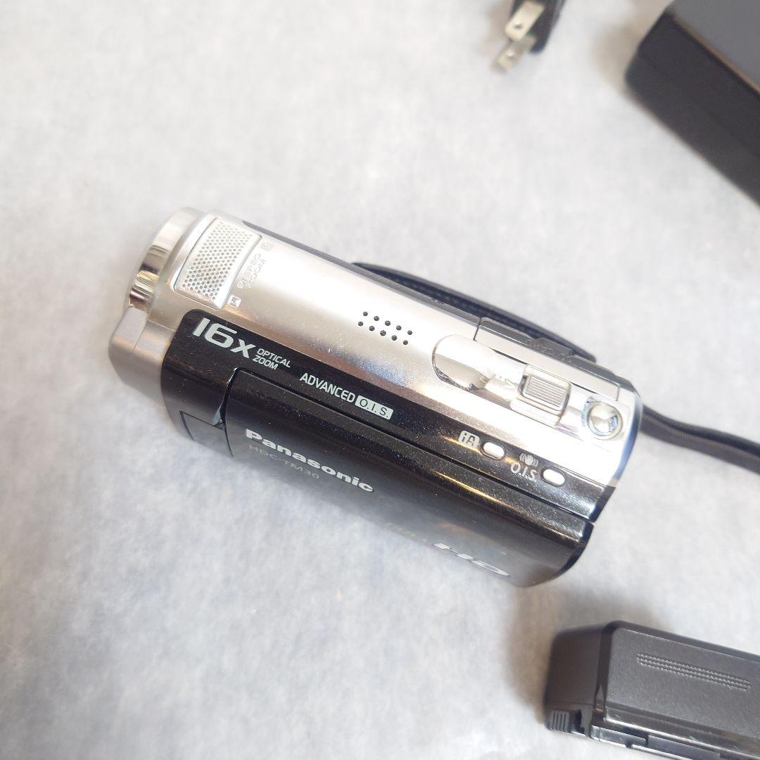 Panasonic HDC-TM30 デジタルビデオカメラ 本体