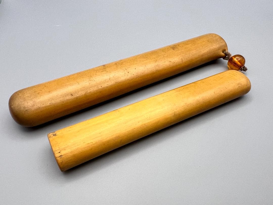 木製　キセル入れ　根付２点　 筆１本　書道　合計４点 細密細工 重量約75g