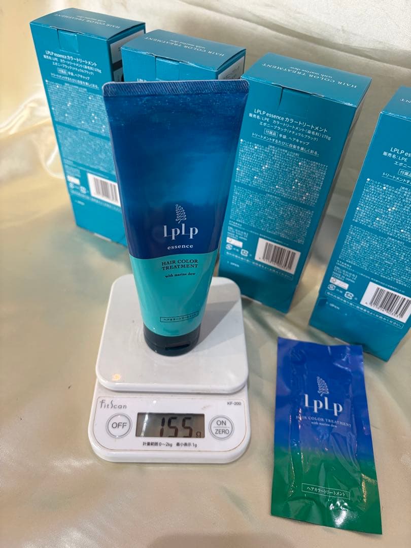LPLPヘアカラートリートメント エボニーブラック 170g 4本セットとおまけ