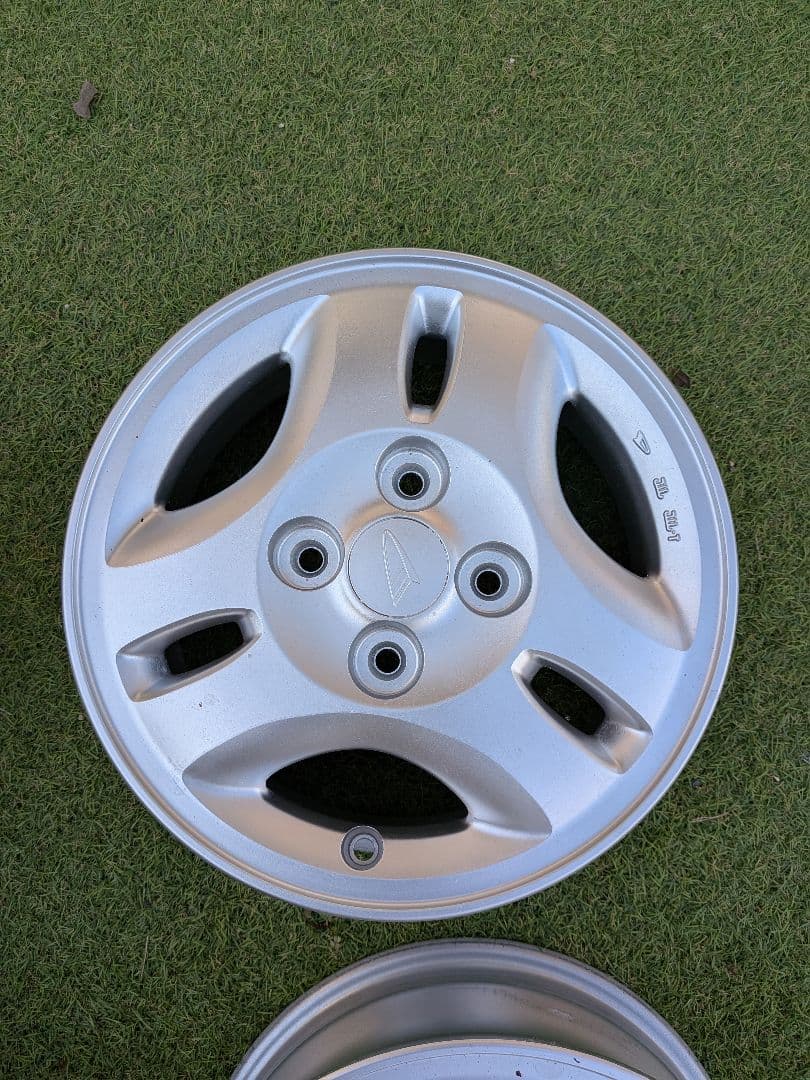 13インチ4.5J 4穴 PCD100 +45 ダイハツ純正ホイール4本セット