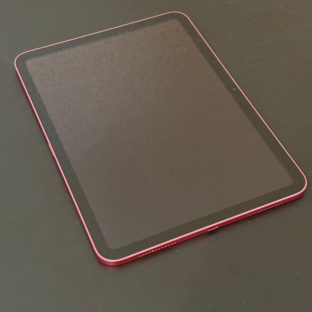 【美品】iPad 第10世代 ピンク 64GB ＋ 桜色マジックキーボード 箱付