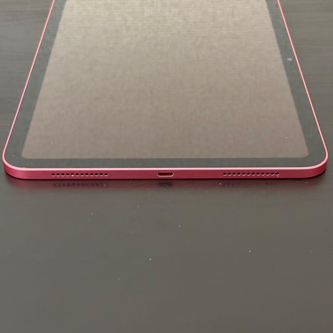 【美品】iPad 第10世代 ピンク 64GB ＋ 桜色マジックキーボード 箱付