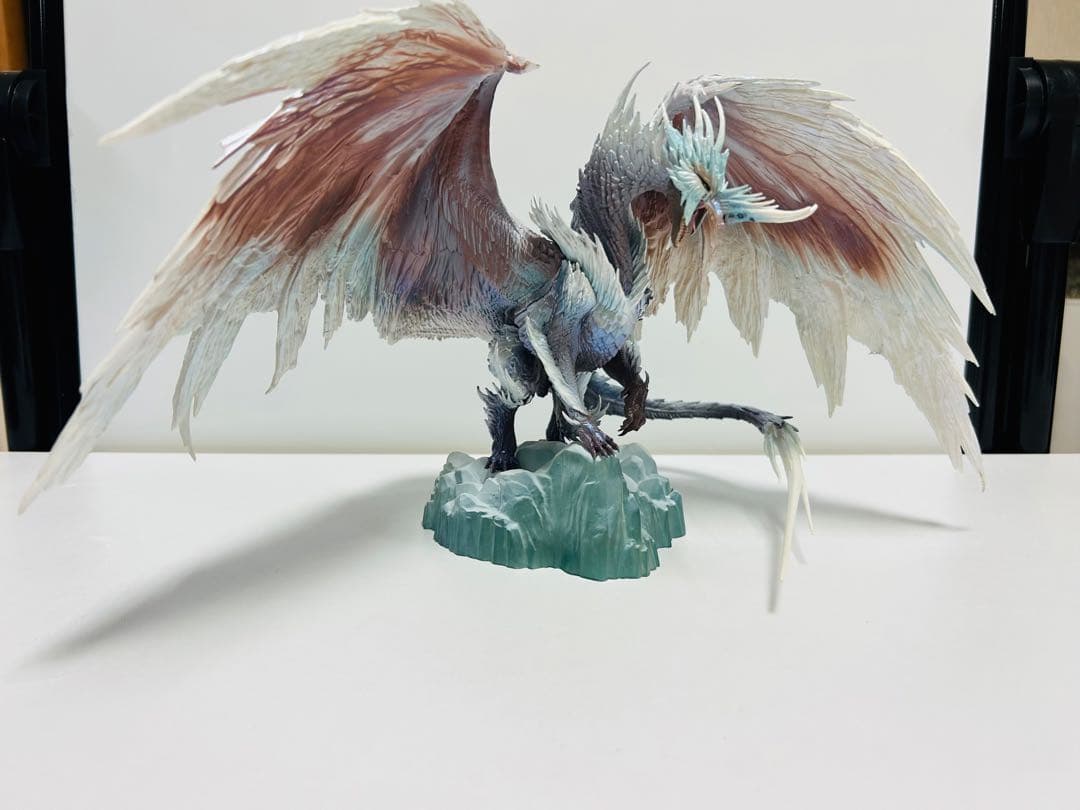 ✳︎12/16 23時まで出品✳︎モンスターハンター イヴェルカーナ　一番くじA賞