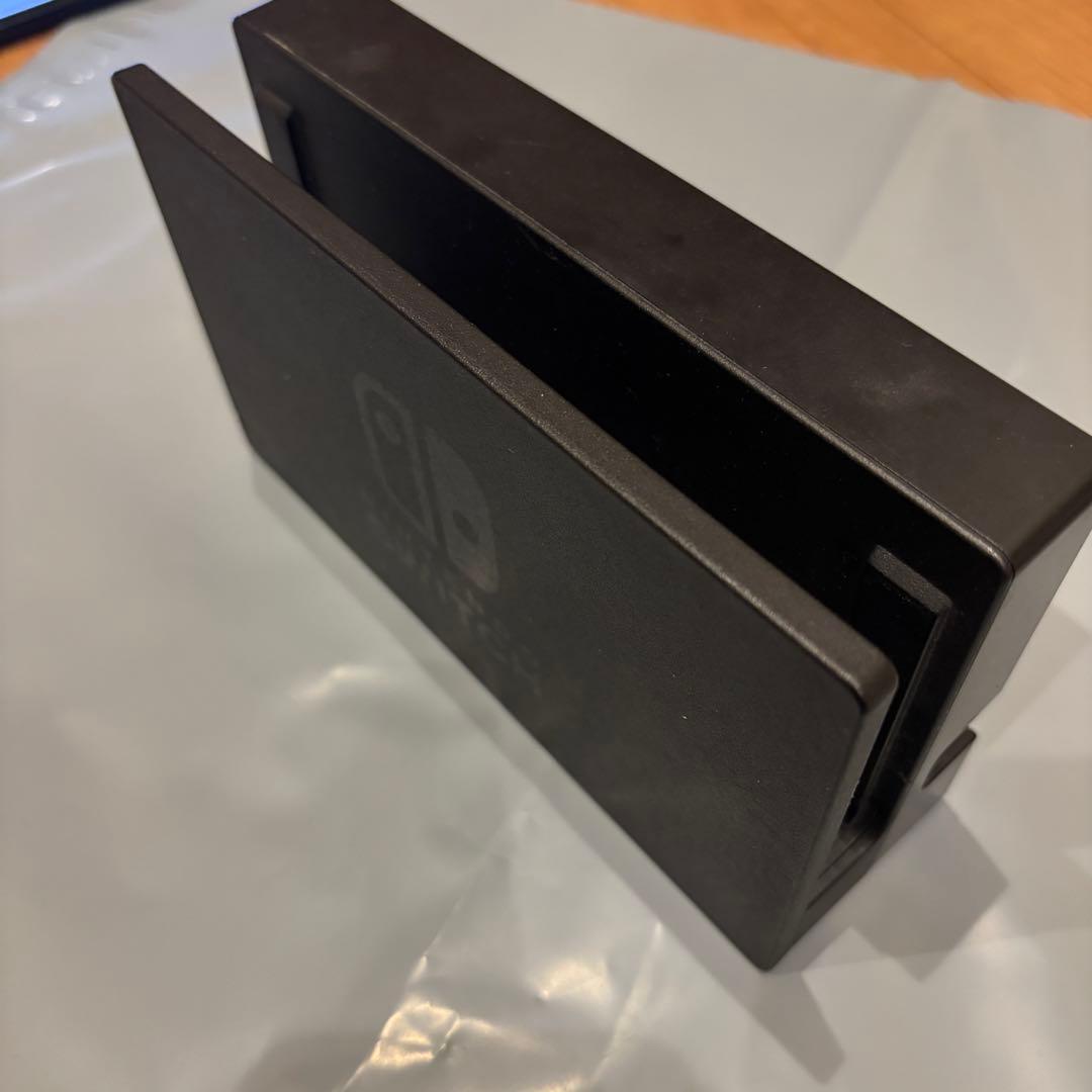 ニンテンドースイッチ　有機EL 中古