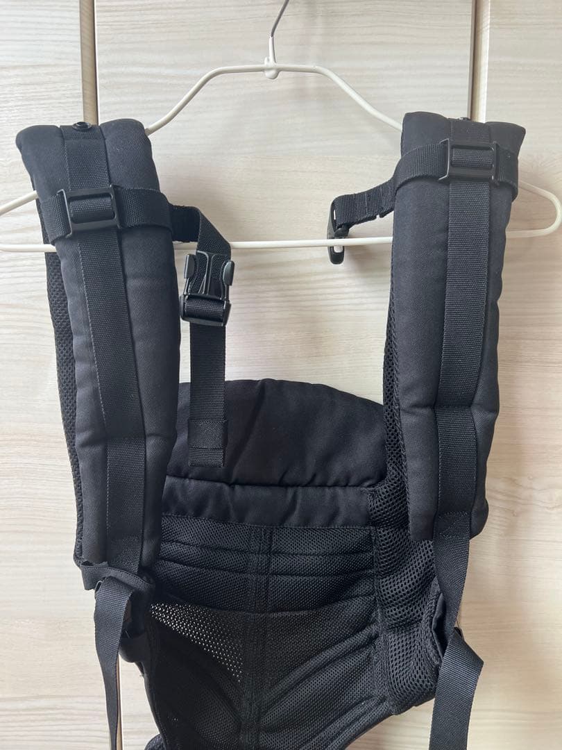 かよ！美品　ergobaby OMNI360 抱っこ紐　黒色