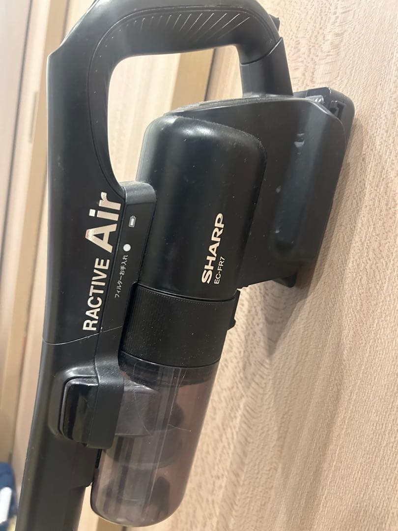⭐️美品　SHARP RACTIVE Airコードレス掃除機