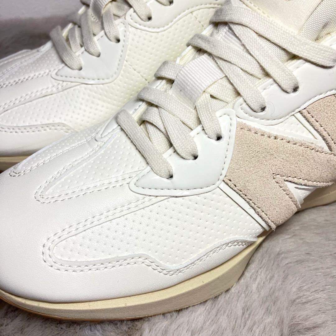 ★極美品★ニューバランス レディース ゴルフシューズ 327 スパイクレス NB