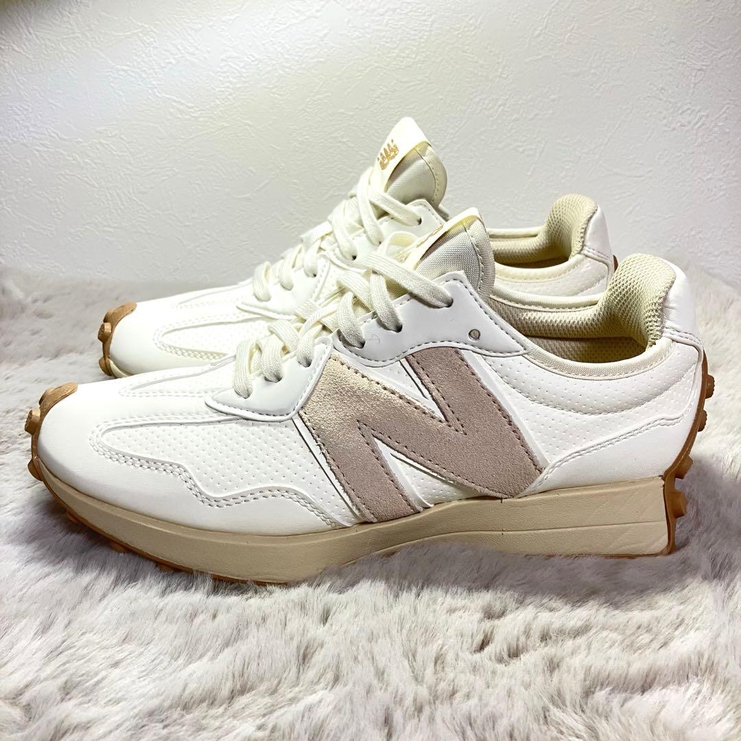 ★極美品★ニューバランス レディース ゴルフシューズ 327 スパイクレス NB