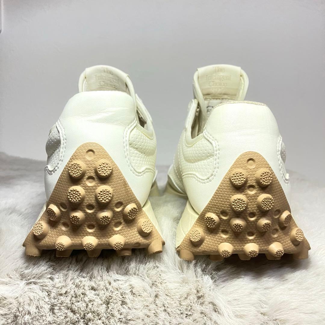 ★極美品★ニューバランス レディース ゴルフシューズ 327 スパイクレス NB