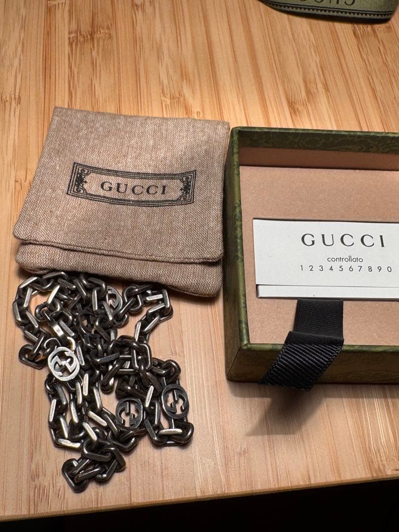 GUCCI シルバーチェーンネックレス