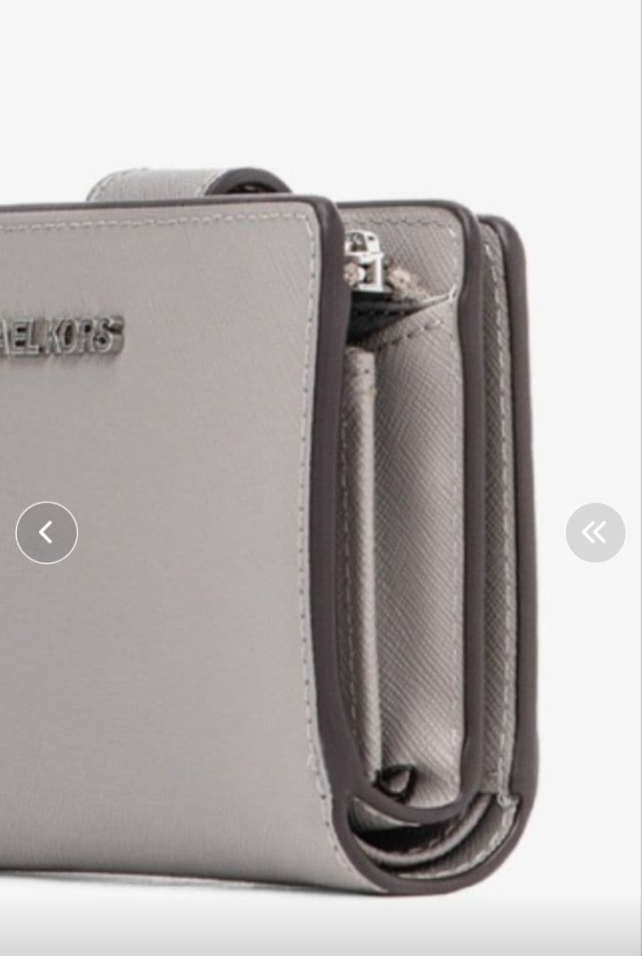 新品タグ付き■MICHAEL KORS ■グレー■ 二つ折り財布　■2026福袋