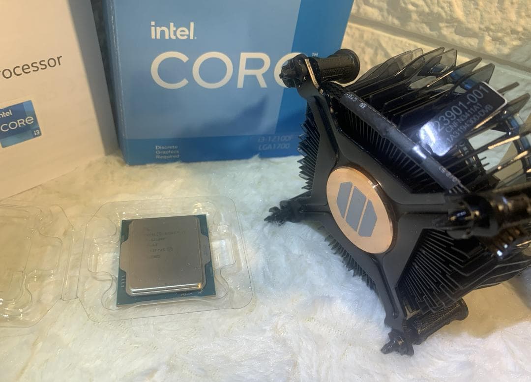 Intel Core i3-12100F 12世代 CPU