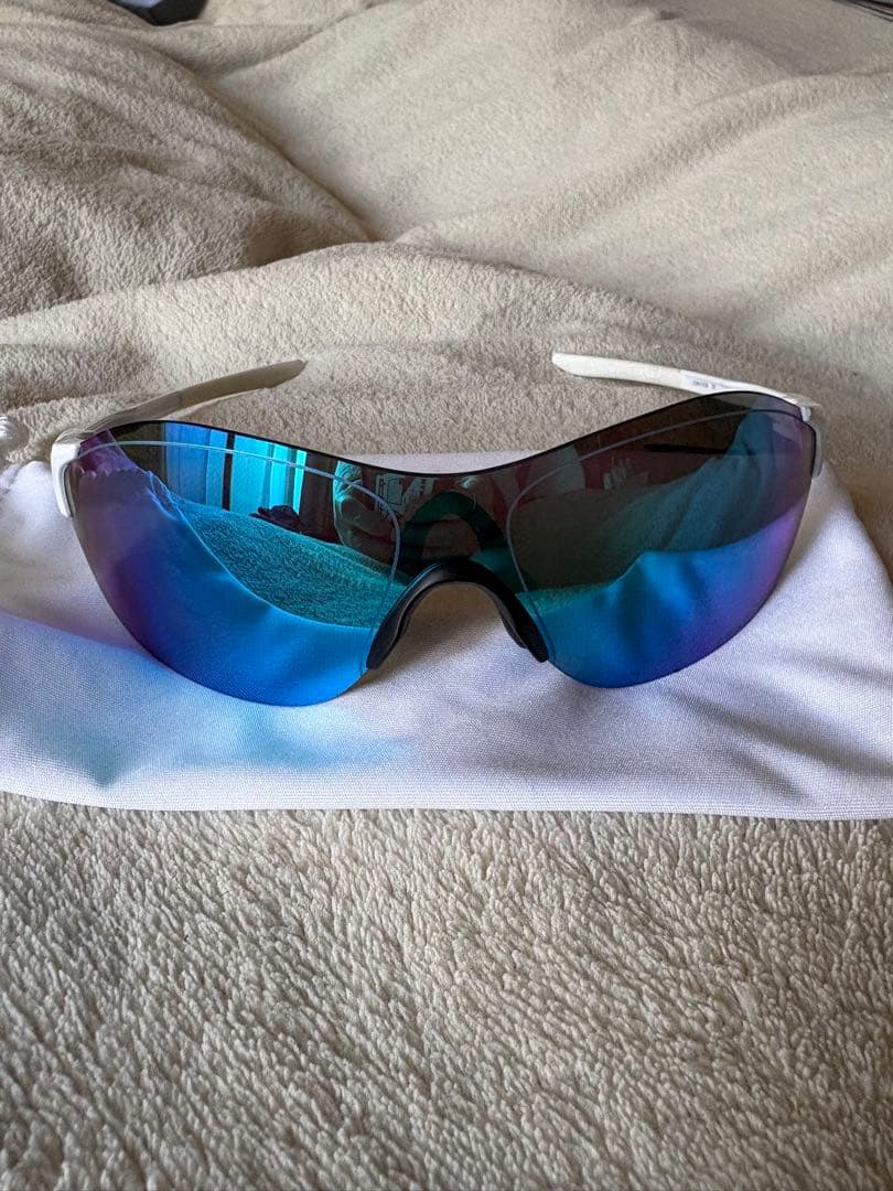 Oakley EV Zero サングラス ホワイト
