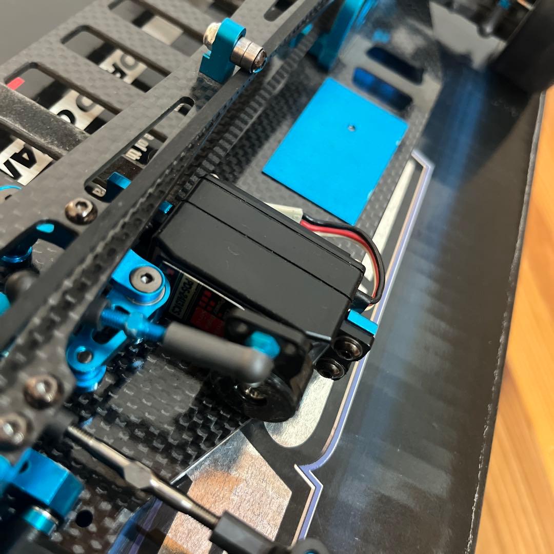 TRF416 サーボ付き　＆　新品RC限定パーツ　専用チタンビスセット