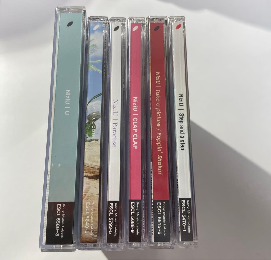 CD,アルバム/ NiziU