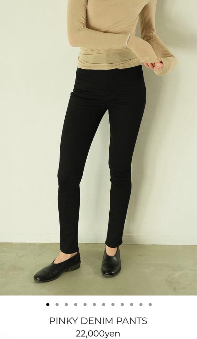 CLANE PINKY ブラックスキニーデニムパンツ