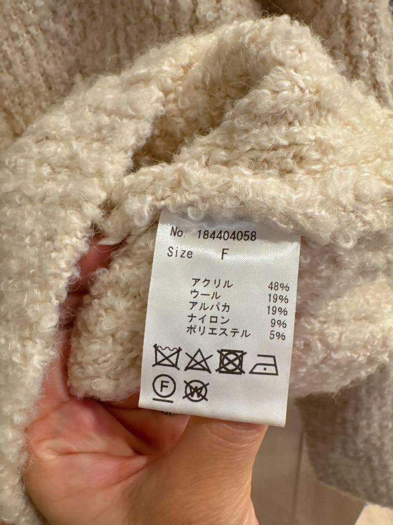 トップス momo
