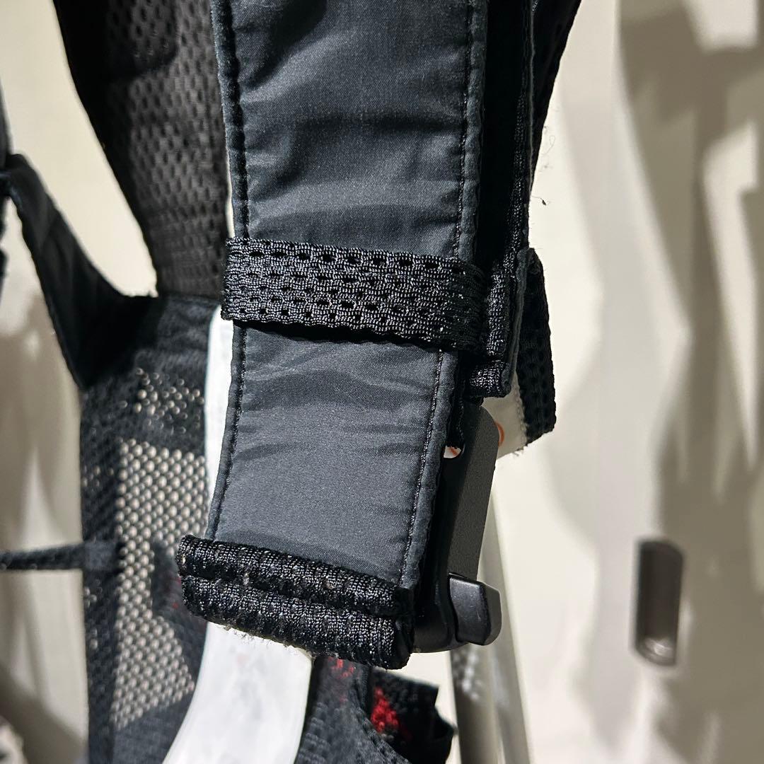 【美品】ベビービョルン 抱っこ紐 ONE KAI Air メッシュ ブラック