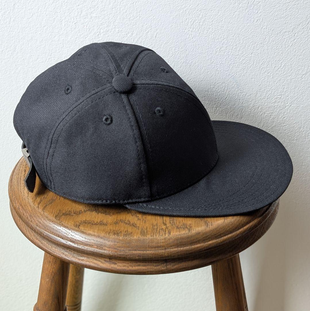 Blue Books Co. アシンメトリー ブラックキャップ