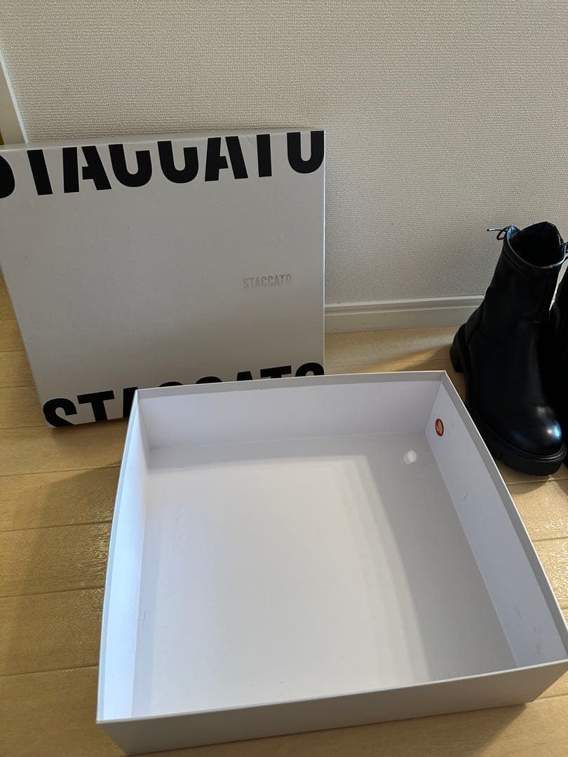 STACCATO スタッカート　ブーツ　バックレース　黒　24㎝