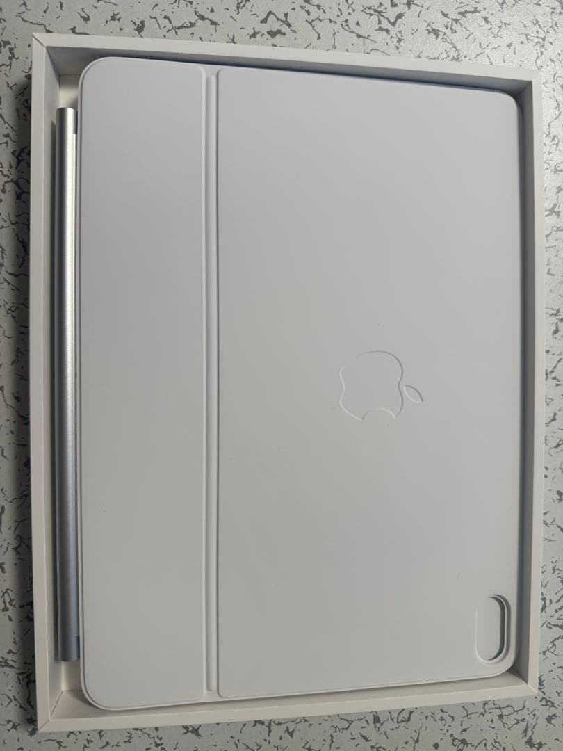 11インチ iPad Air(M3)用 Magic Keyboard ホワイト