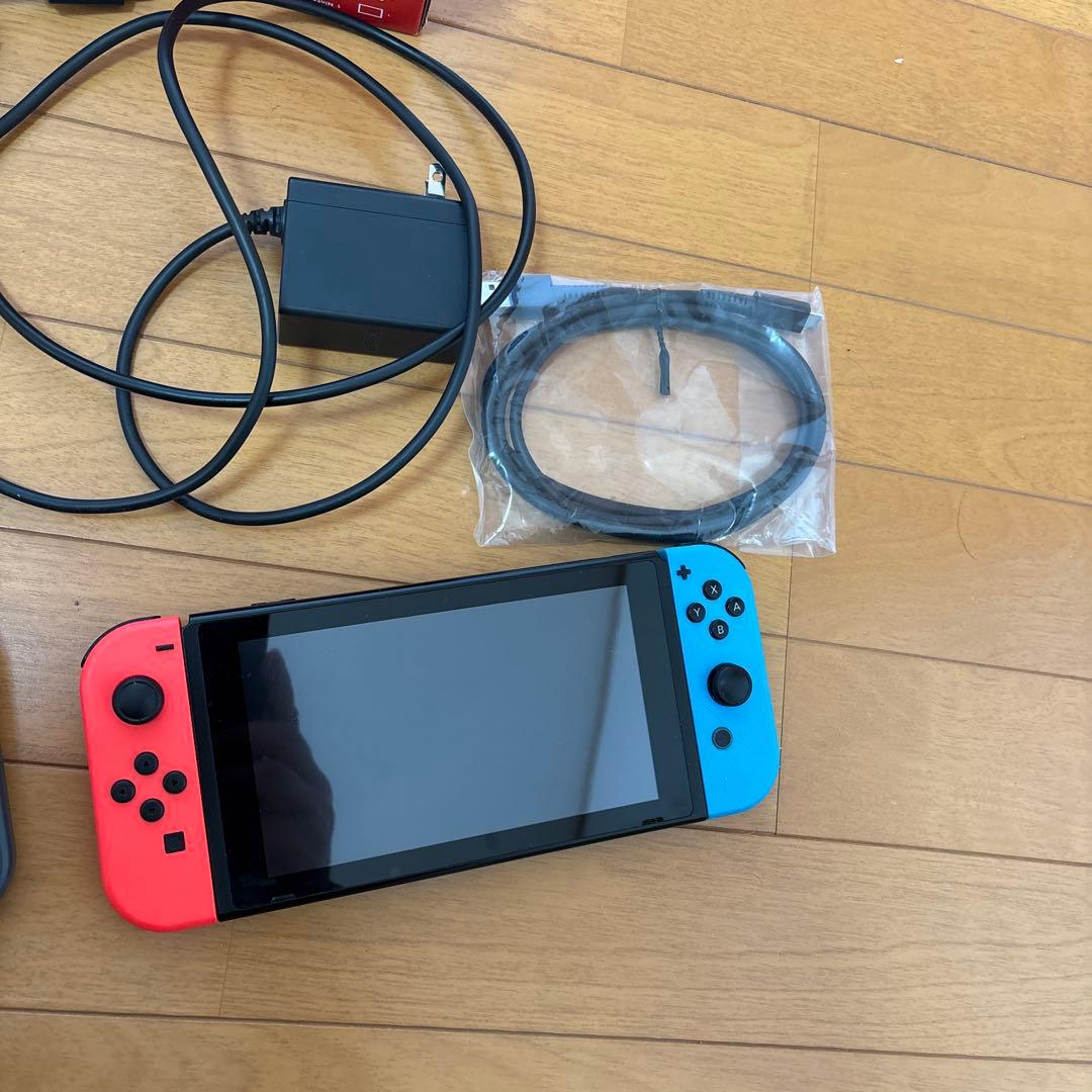 明*ヨ様 Nintendo Switch 本体 赤/青 Joy-Con付き