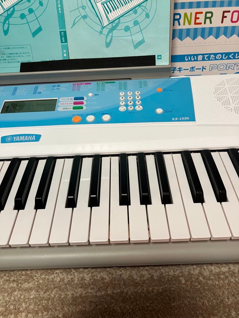 YAMAHA ヤマハ　キーボード　EZ-J220