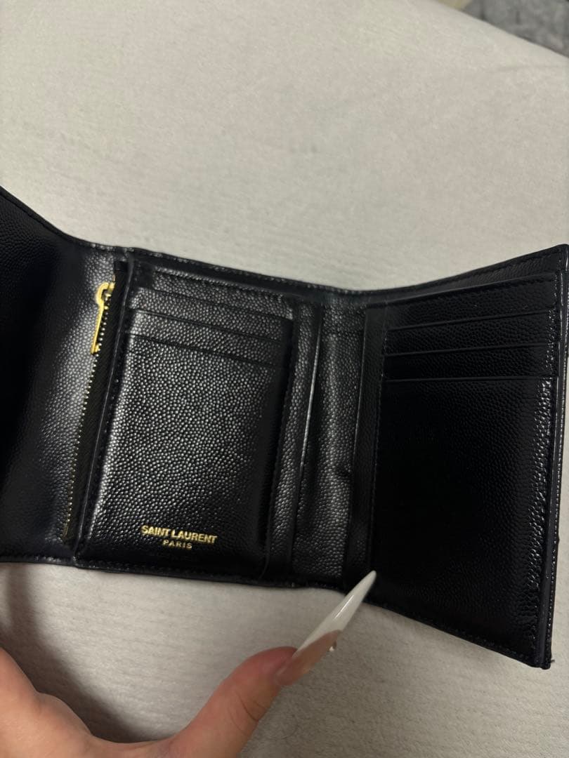 Saint Laurent YSL カサンドラ マルチフォールド ウォレット