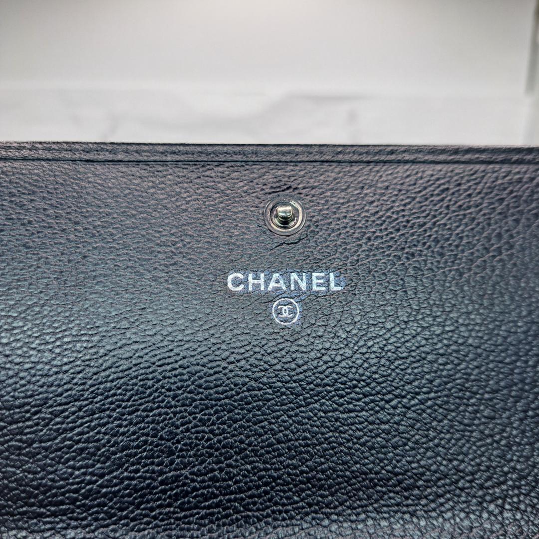 CHANEL　ココボタン　コンパクト　ブラック　二つ折り財布 　財布