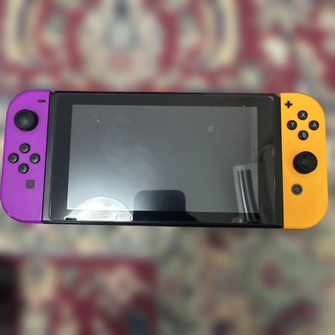 Nintendo Switch 本体 紫とオレンジジョイコン、ケース付き