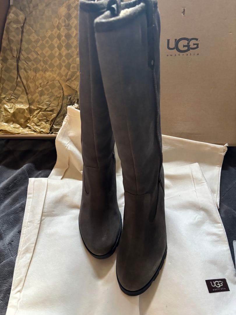 UGG グレー ロングブーツ スエード
