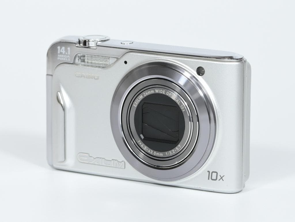 カシオ　CASIO EXILIM EX-H15 シルバー