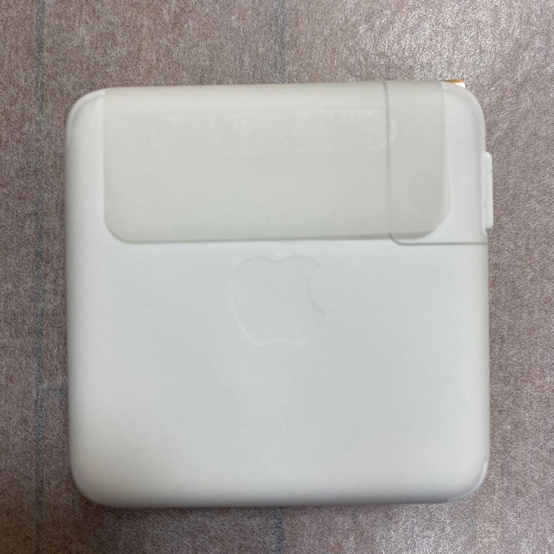 Apple MacBook pro 13空箱•付属書•シール•充電器•ケーブル