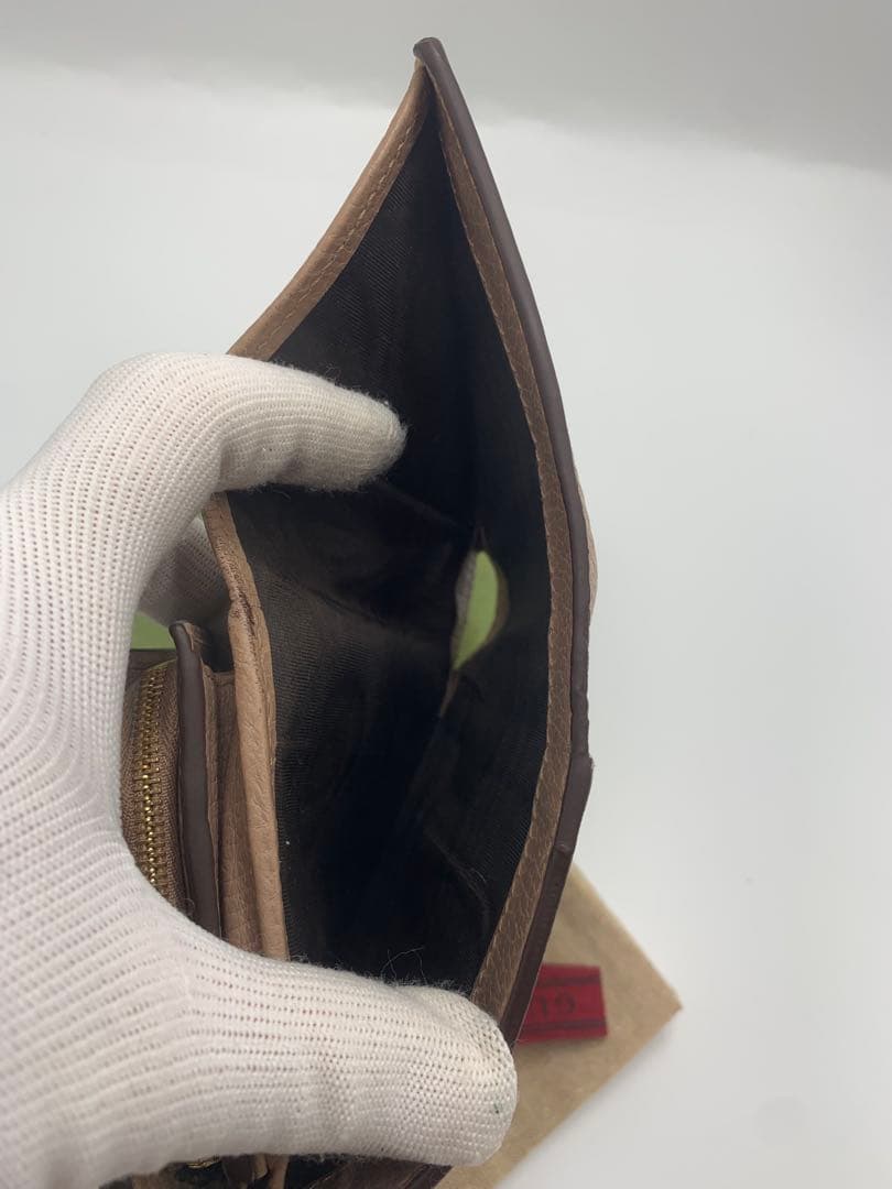 美品　GUCCI グッチ　近年モデル　二つ折り財布　GGマーモント P55