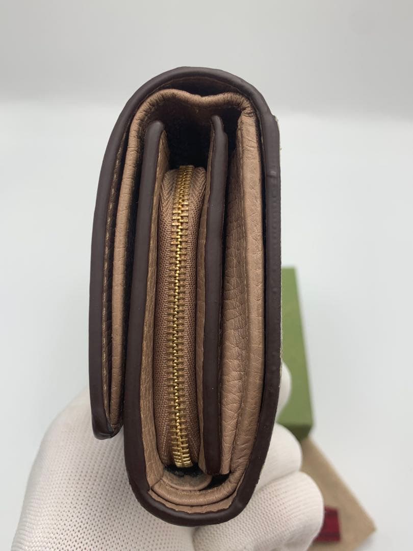 美品　GUCCI グッチ　近年モデル　二つ折り財布　GGマーモント P55