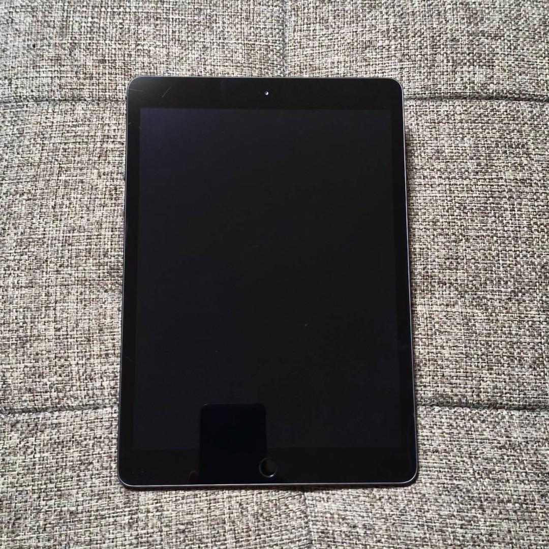 iPad 第7世代 128GB スペースグレー