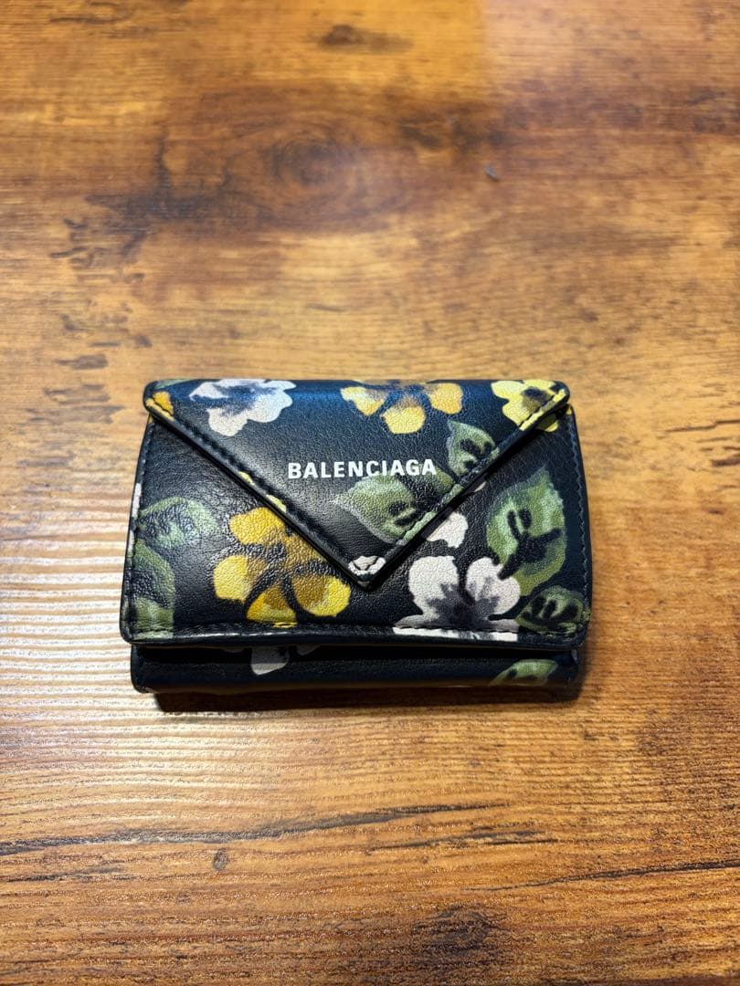 BALENCIAGA フローラル三つ折り財布
