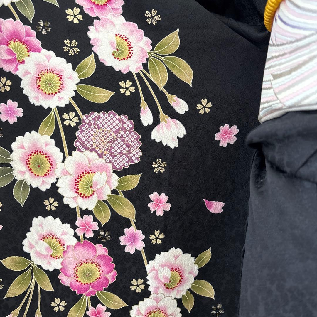 未使用に近い！正絹振袖フルセット　豪華刺繍　金彩　黒地 花柄　成人式に！！