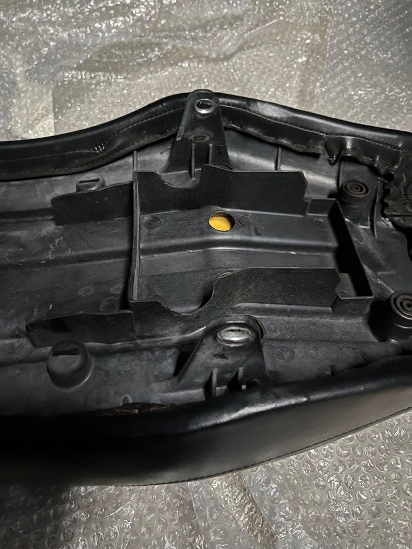 YAMAHA YB125SP 純正シート