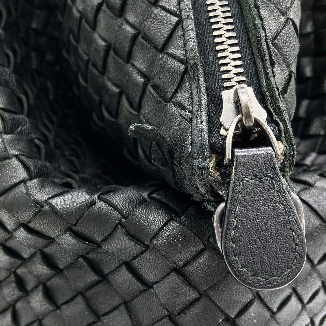 【BOTTEGA VENETA】ボストンバッグ　イントレチャート　レザー　黒色