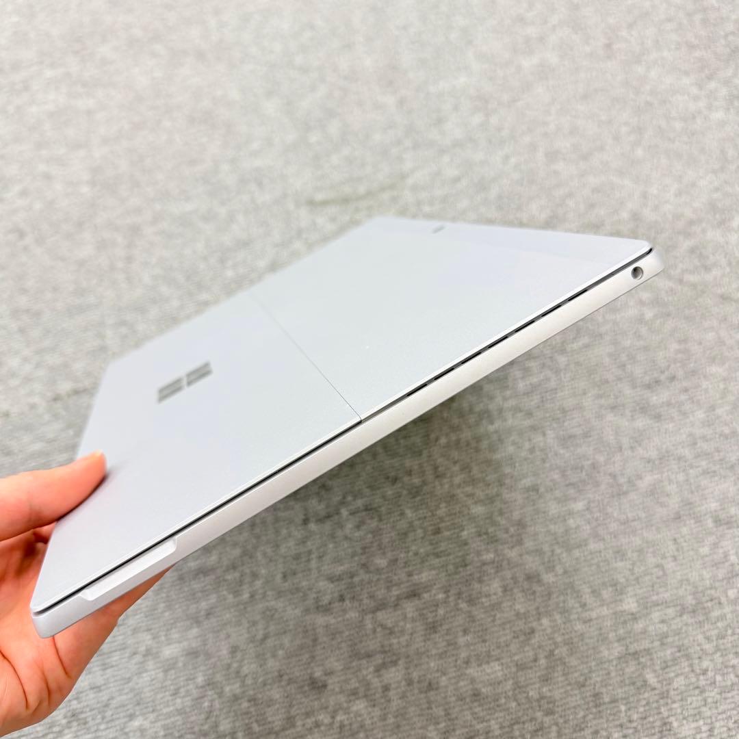 Windowsタブレット本体 Surface Pro 5 4GB / 128GB LTE