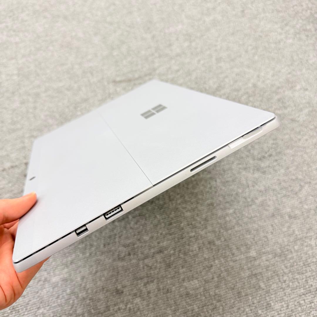 Windowsタブレット本体 Surface Pro 5 4GB / 128GB LTE