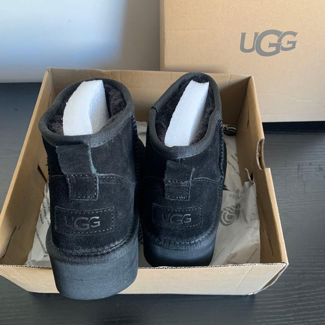 UGG クラシック ウルトラミニ プラットフォーム 厚底 ブラック 24cm